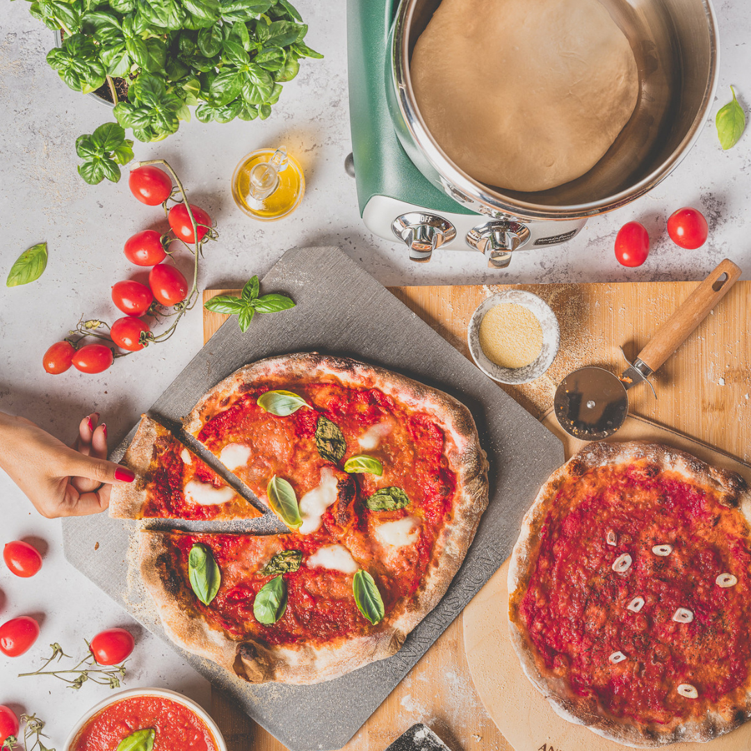 Napuljska pizza pomoću miksera i video recepta